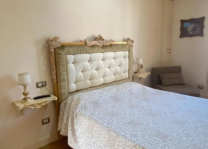 Maison De Luxe